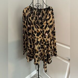NWOT Bloom Chic Leopard Long Sleeve Blouse Size Large